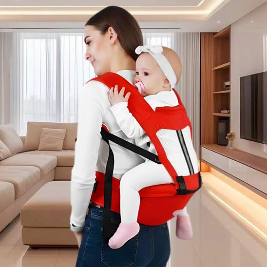 bebe au dos dans le porte bebe ergonomique